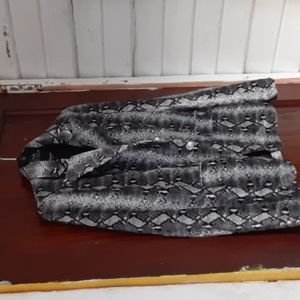 GENERATION LOVE sz small sasha snake print pit 18 inches